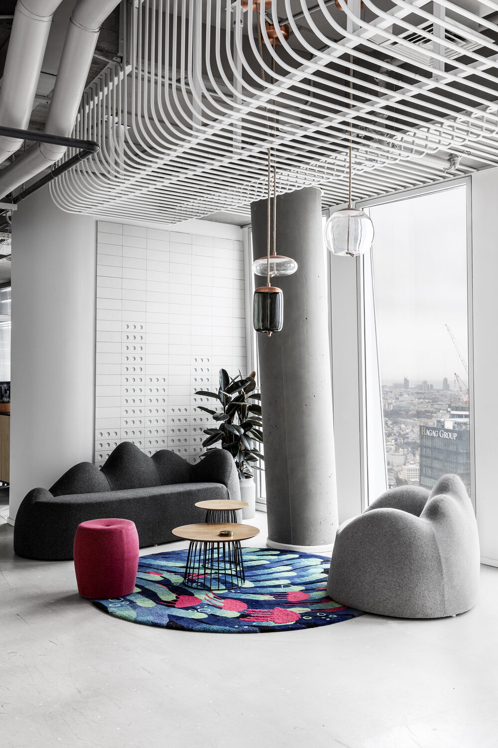 LETS PLAY! JellyBtn new playground is ready!   Roy David Architecture was commissioned to design a space that reflected both the joyful and versatile nature of the company’s products, casual games …